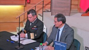 UMAG y Directemar firmaron importante convenio de colaboración