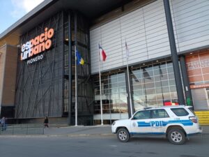 Fatal accidente en mall: adulto mayor murió tras caer por escala mecánica
