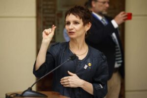 Tohá reitera explicación y pide disculpas por dichos sobre región de Aysén