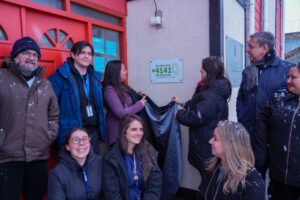 Autoridades de Puerto Williams se comprometen  a promover la línea de prevención del suicidio