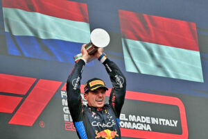 Max Verstappen se quedó con la primera ubicación de la F1 en Imola