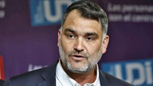 Senador Macaya arremete contra proyecto de condonación al CAE: “Me parece inmoral”