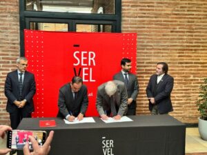 Servel firma convenio con Registro Civil para facilitar acceso al sufragio