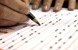 Jóvenes rindieron prueba específica de Matemáticas en busca del mejor puntaje