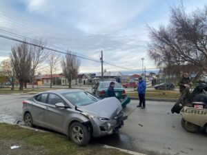 Dos lesionadas en fuerte colisión