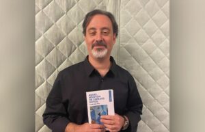 Magallánico presenta novela que expone recuerdos de Punta Arenas