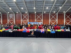 Asociación de Fútbol 18 de Septiembre recibe implementación deportiva