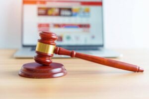 “Tía Rica” prepara remate: automóviles liberados, joyas, computadores y más