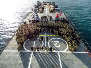 Mil funcionarios navales realizaron ejercicio en clima frío en la Región de Magallanes