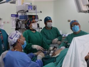 Hospital Clínico: con cirugia inédita extraen tumor a menor de 14 años