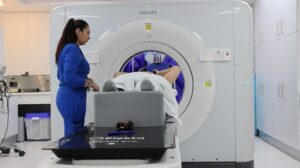 Nuevo Acelerador Lineal refuerza el tratamiento contra el cáncer en el Hospital Clínico Magallanes