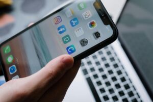 Descargas de aplicaciones superaron los 95 millones en Chile: Tik Tok, Shopee y Star+ entre las favoritas