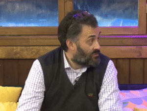 Dirigente del transporte critica decisión de renovar vía trato directo contrato de buses