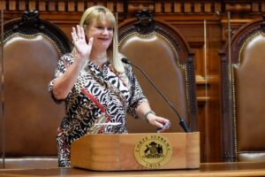 Ángela Vivanco: “Pido la ayuda de Dios en este arduo momento”