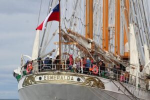 Buque Escuela “Esmeralda” concluye visitas en Magallanes con récord de asistencia