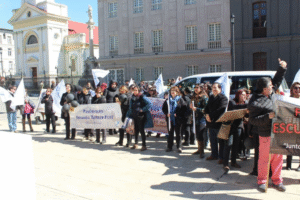 En el Día del Profesor: aún  hay “materias” pendientes
