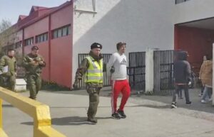 Salió vocal, dejó su carnet, huyó, volvió a buscar su documento y lo detuvieron
