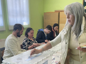 “Espero que no traigan mañas antiguas y no traten de acabronarse con las comisiones”