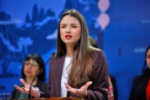 Fundación ProCultura se queda sin defensa por discrepancias en declaraciones de abonos de Karamanos