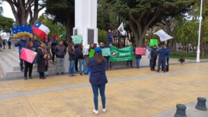 Funcionarios del INE se plegaron a movilización nacional y marcharon por Punta Arenas