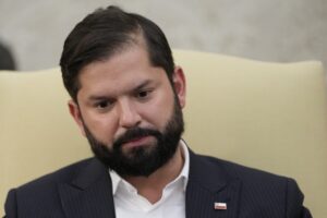 Fiscalía abre investigación por “acceso ilegal”  a antecedentes de causa contra Presidente Boric