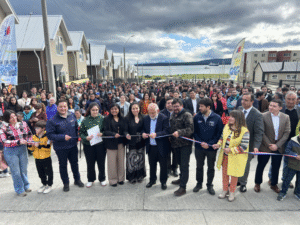 Gobierno entrega 239 nuevas viviendas en Natales: familias esperaban desde 2012