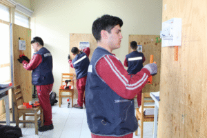 36 estudiantes podrán obtener licencias para instalaciones eléctricas y de gas