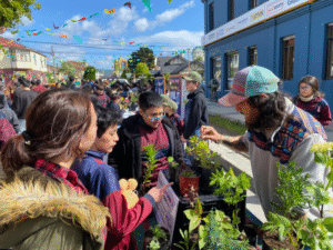 La Escuela Croacia se tomó la calle para su feria medioambiental