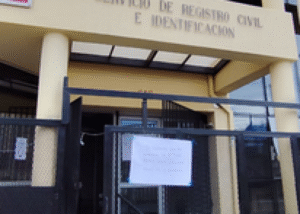 Inundación obligó a cerrar oficinas del Registro Civil