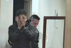 Detienen a antisocial que portaba arma tras asaltar céntrica tienda