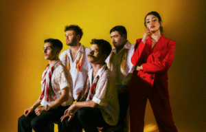 Catalina y las Bordonas de Oro:  jóvenes haciendo música de antaño