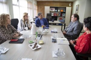 Embajador de la República Checa destaca oportunidad de colaboración con la UMAG