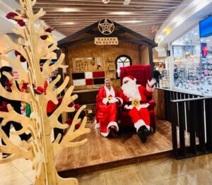 Locales comerciales acotarán horario de atención en víspera de Navidad