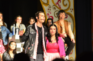 Estudiantes del Británico reversionan musical “& Juliet”