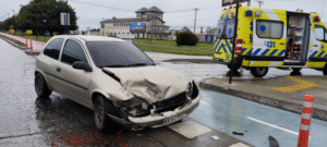 Vehículo argentino no respetó el Pare y provocó accidente