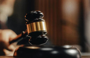 Condenada a tres años y un día por parricidio frustrado en contra de su madre