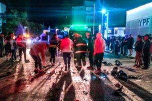 Detenido por chocar a una moto, dejar dos heridos y huir