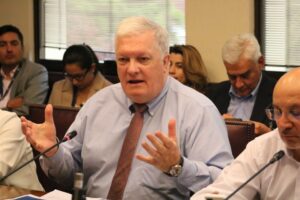“Infringir la Constitución es muy  grave y debe haber sanciones”