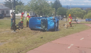 Milagrosa salvada de ocupantes tras volcamiento de vehículo