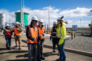 “Hydrogenios” de ONG Nobeles Australes en planta “Haru Oni”