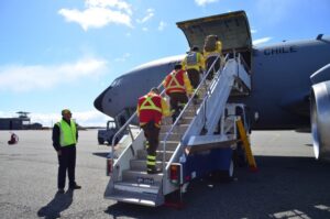 Brigadistas y aviadores viajaron a reforzar combate contra incendios