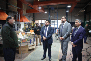 Autoridades inspeccionaron mejoras ejecutadas en recintos educativos de Natales