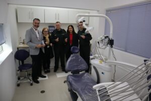 Inauguran sala de procedimientos odontológicos en la cárcel de Punta Arenas