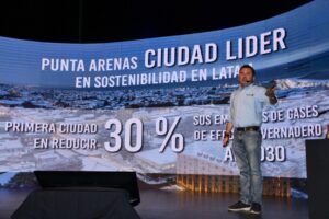 Alcalde Radonich presentó informe de gestión en salud, seguridad y obras para los vecinos