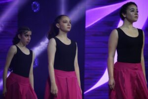 Punta Arenas celebró el Día de la Danza con una muestra artística diversa