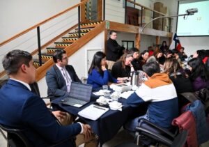 Profesores y Servicio Local de Educación acercaron posiciones tras extensa reunión