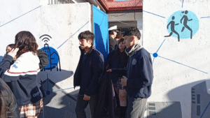 Estudiantes buscaron libros en las calles de Punta Arenas