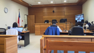 Abuelo sindicado como autor de violar y abusar de su nieta permanecerá en prisión