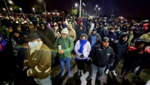 Río Gallegos vivió una emotiva  Vigilia por el 2 de abril