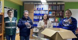 Refuerzan educación científica con aporte a Escuela Arturo Prat